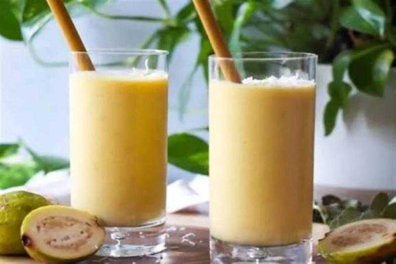 يقوي مناعة طفلك.. تعرف على فوائد عصير الجوافة مع التمر