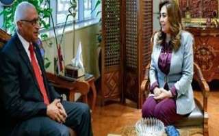 وزيرة التنمية المحلية تبحث مع محافظ شمال سيناء... وزيرة التنمية المحلية تبحث مع محافظ شمال سيناء الموقف التنفيذي للمشروعات التنموية والخدمية