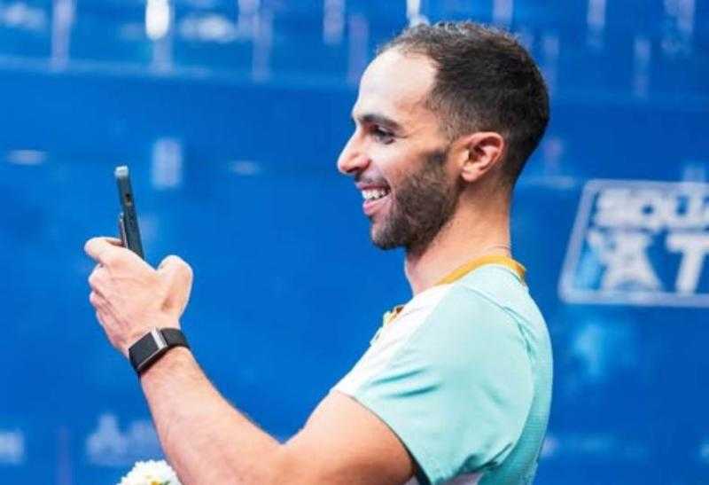 محمد أبو الغار يقفز 8 مراكز في تصنيف الإسكواش بعد تتويجه ببطولة الصين