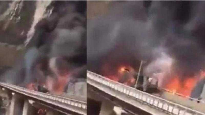 حادث مروع بالمدينة المنورة.. تفاصيل وفاة 40 معتمرا بسبب شاحنة نفط
