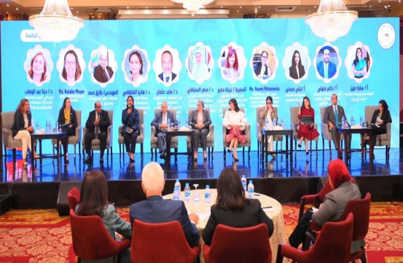 مناقشة”مستقبل تنمية الطفولة المبكرة” خلال الجلسة الحوارية الرئيسية التشاورية لمساندة وتطوير الحضانات