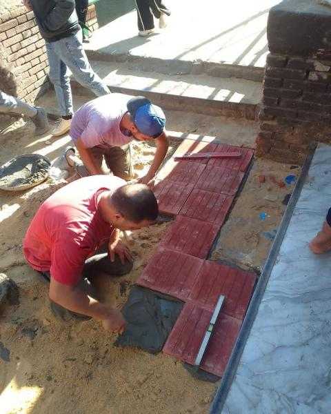 محافظ الشرقية يتابع أعمال تركيب بلاط الإنترلوك أمام مديرية الصحة بالزقازيق