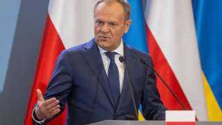 رئيس وزراء بولندا: الاشتباه في تفجير أوكرانيين يعملان لحساب روسيا خط السكة الحديد