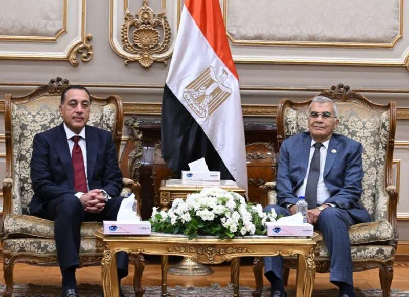 المستشار عصام فريد رئيس مجلس الشيوخ و الدكتور مصطفى مدبولي رئيس الوزراء
