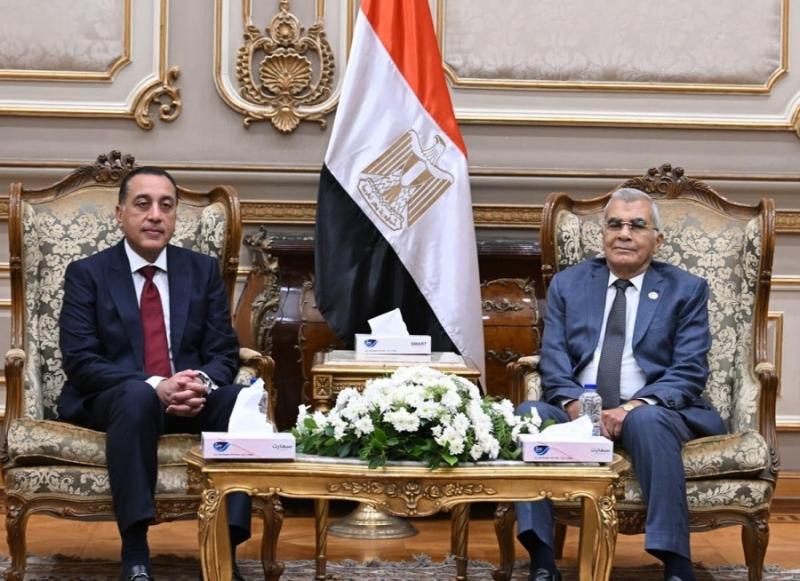 رئيس مجلس الشيوخ: زيارة رئيس الوزراء تعكس عمق التعاون مع الحكومة