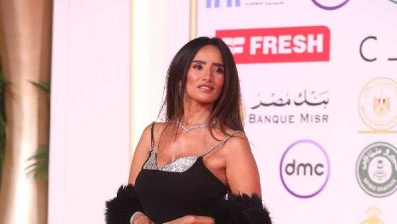 زينة تعتذر لـ سما إبراهيم بأول عروض بنات الباشا بالقاهرة السينمائي
