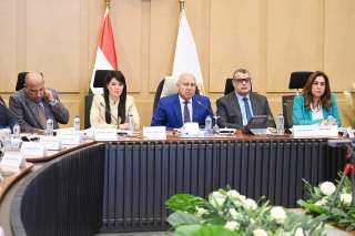 نائب رئيس مجلس الوزراء للتنمية الصناعية يترأس الاجتماع الـ 34 للمجموعة الوزارية للتنمية الصناعية