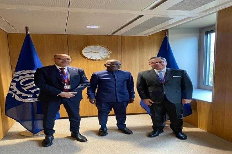 وزير العمل يلتقي مدير عام منظمة العمل الدولية بجنيف ويؤكد التزام مصر بتعزيز التعاون مع ”المنظمة”