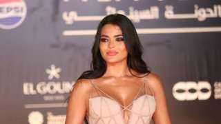 ”أمي منعتني عن جنازة أبويا”.. أسماء جلال توضح... ”أمي منعتني عن جنازة أبويا”.. أسماء جلال توضح الحقيقة