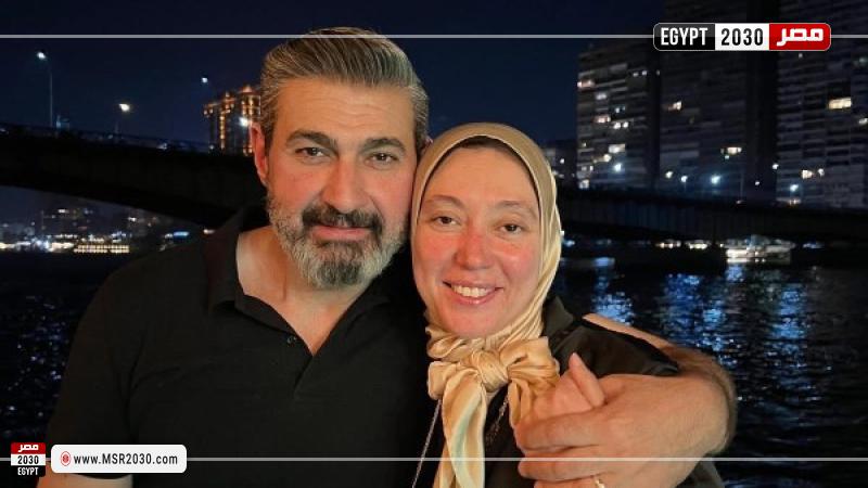 ياسر جلال وزوجته