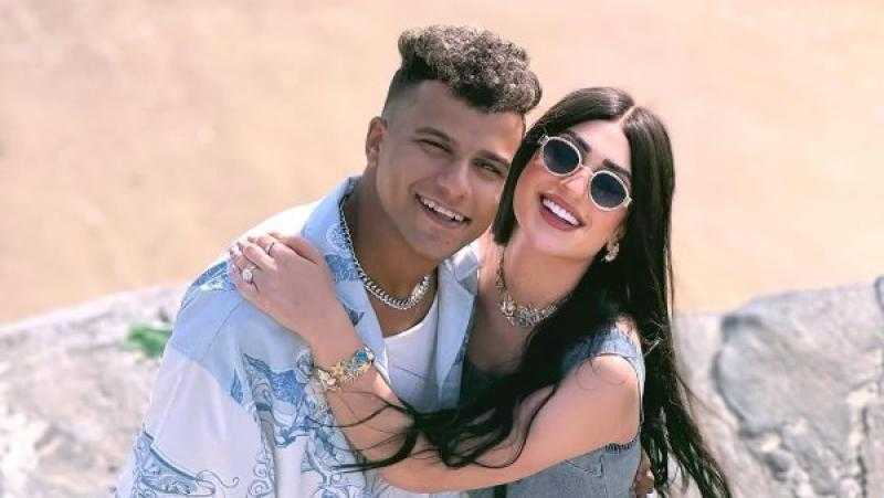 انفصال مطرب المهرجانات عصام صاصا وزوجته