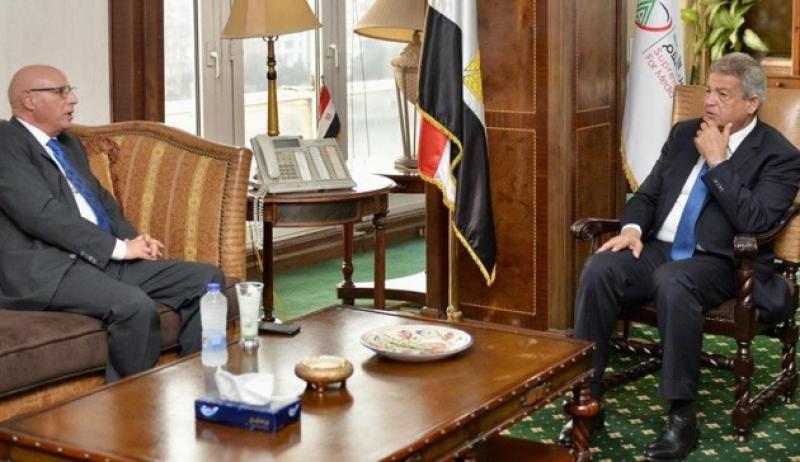 أمين مساعد الجامعة العربية يشيد بمبادرات ”الأعلى للإعلام” للارتقاء بمسيرة العمل الإعلامي