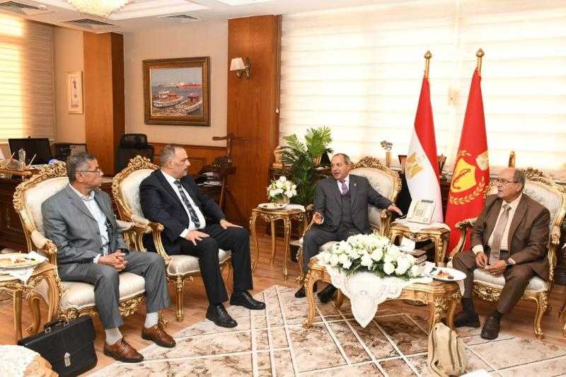 محافظ بورسعيد يستقبل رئيس الشركة القابضة لمياه الشرب والصرف الصحي