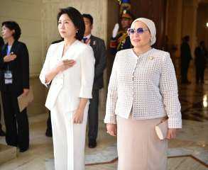 انتصار السيسي تعرب عن سعادتها وترحيبها بقرينة رئيس جمهورية كوريا الجنوبية