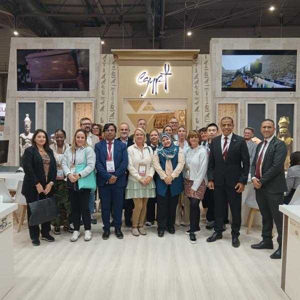 وزارة السياحة والآثار تشارك في المعرض السياحي الدولي للحوافز IBTM 2025 بإسبانيا
