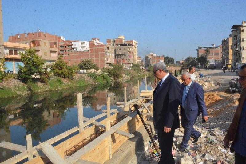 محافظ الغربية يتفقد سير العمل في مشروعات البنية التحتية وأعمال التطوير الحضاري بسمنود