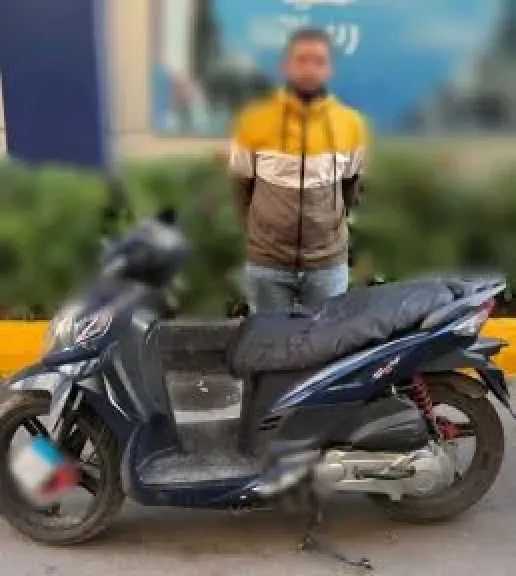 ضبط سائق دراجة نارية أدى حركات استعراضية خطرة في الشرقية