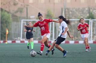 كرة القدم النسائية | الأهلي يتفوق على SAK بثلاثية في الدوري الممتاز