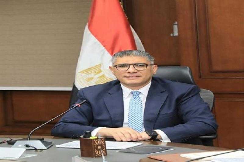 محافظ الجيزة: إنشاء إدارة للأسواق لضبط المنظومة وتعزيز الرقابة والقضاء على العشوائية