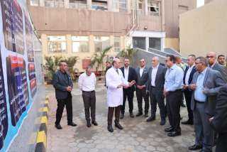 وزير الصحة يتفقد تطوير مبنى العيادات الخارجية بمستشفى الجمهورية التعليمي