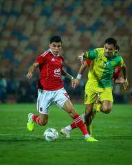 عودة إمام عاشور بأهدافه.. الأهلي يسحق شبيبة القبائل في افتتاح المجموعات