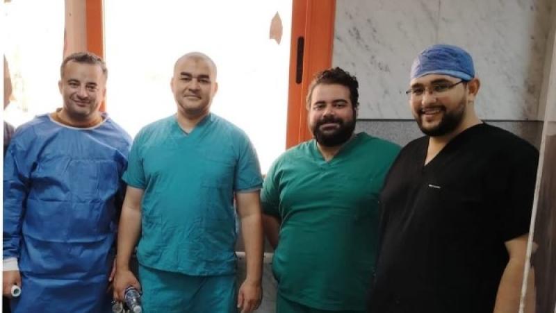 أطباء 