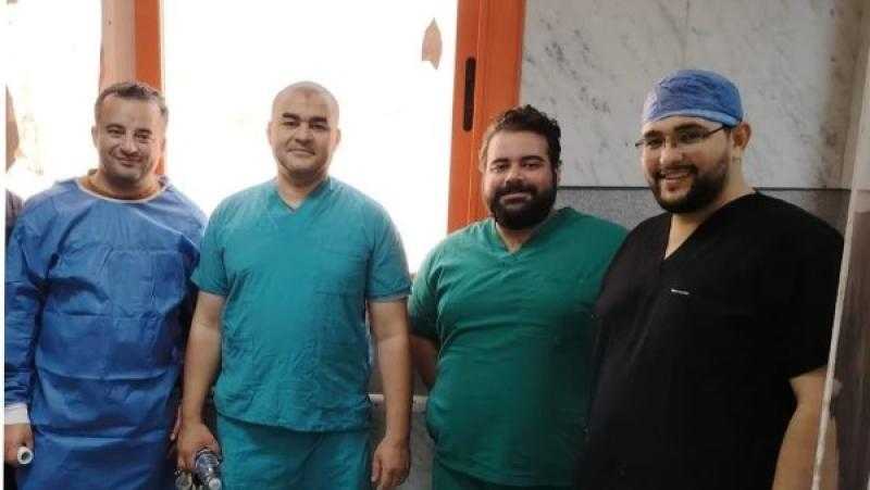 دقيقة ونادرة.. أطباء التأمين الصحي ببني سويف يصنعون معجزة طبية