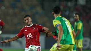 تحديد موقف ثلاثي الأهلي من مواجهة الجيش الملكي بعد خضوعهم لفحص طبي