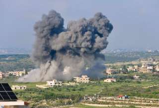 غارة إسرائيلية مفاجئة على الضاحية الجنوبية لبيروت تستهدف قياديًا في حزب الله