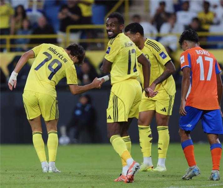 النصر يكتسح الخليج برباعية ويعزز صدارته لدوري روشن