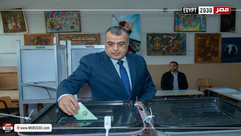 وزير الإنتاج الحربي