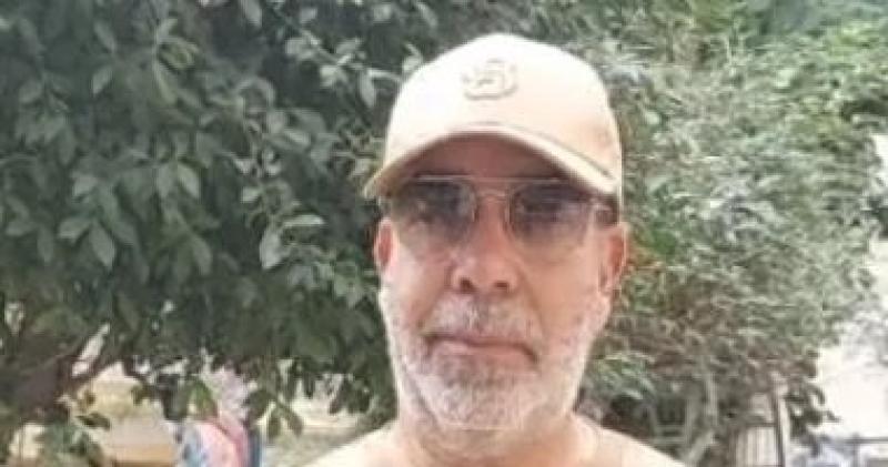 مدحت العدل يدلي بصوته في انتخابات مجلس النواب