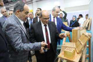 مياه الصرف الصحي المُعالج تتحول لمنتجات خشبية بأسوان