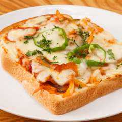 طريقة عمل البيتزا التوست في المنزل