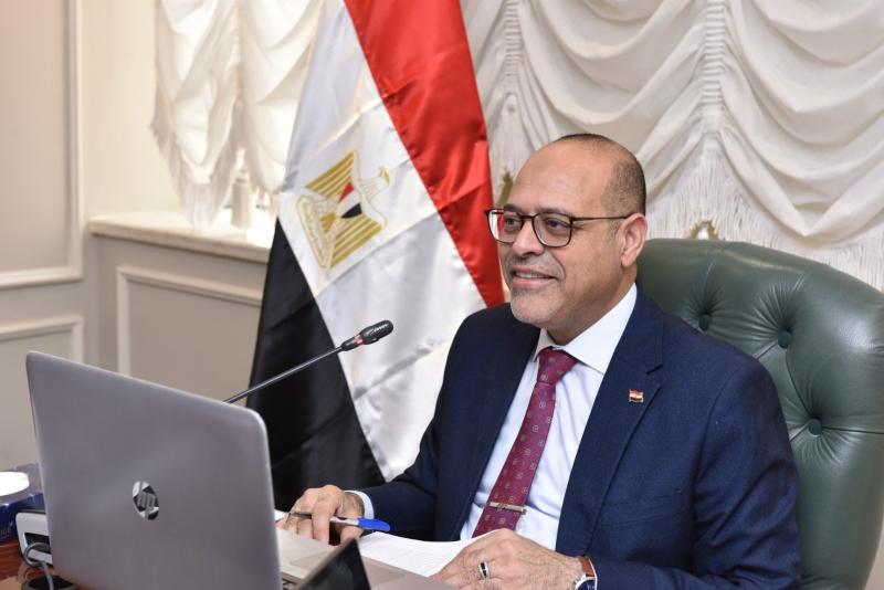 وزير العمل