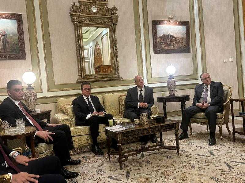 «عبد الغفار» يلتقي وفد اتحاد الغرف التركية لبحث التعاون الصحي والاستثمار المشترك