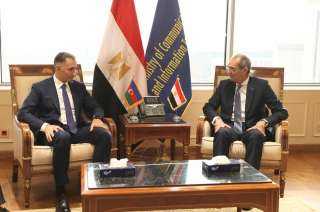 وزير الاتصالات يبحث مع وزير التنمية الرقمية والنقل الأذربيجاني تعزيز التعاون المشترك