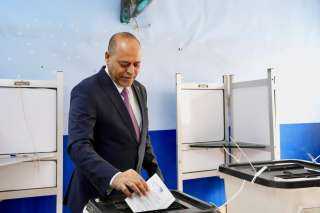 وزير العمل يُدلي بصوته في انتخابات مجلس النواب... وزير العمل يُدلي بصوته في انتخابات مجلس النواب بالتجمع الخامس