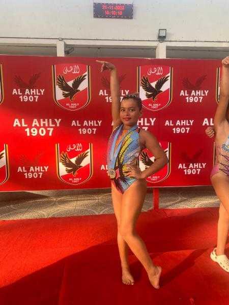 عرض فني مبهر للاعبات الزمالك في بطولة نرمين فاضل للباليه المائي