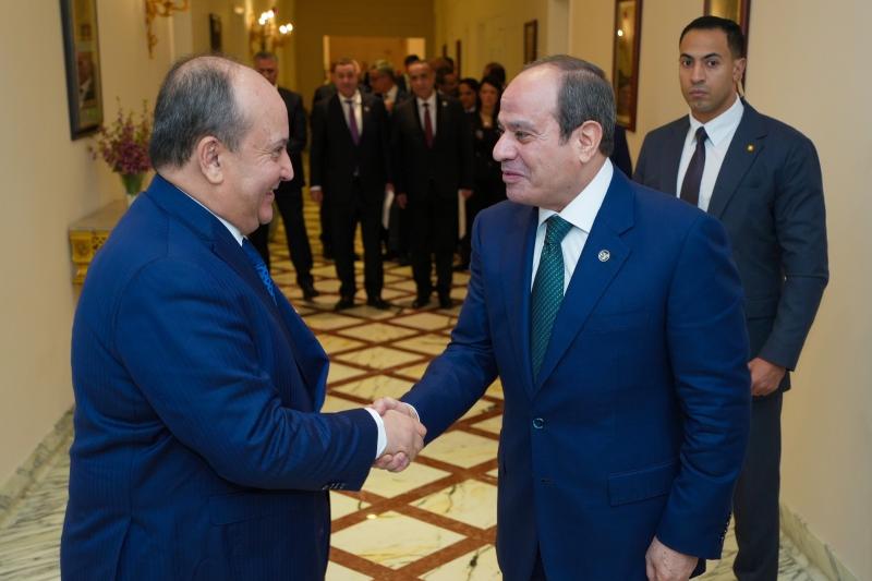  الرئيس عبد الفتاح السيسي يستقبل الوزير الأول للجمهورية الجزائرية