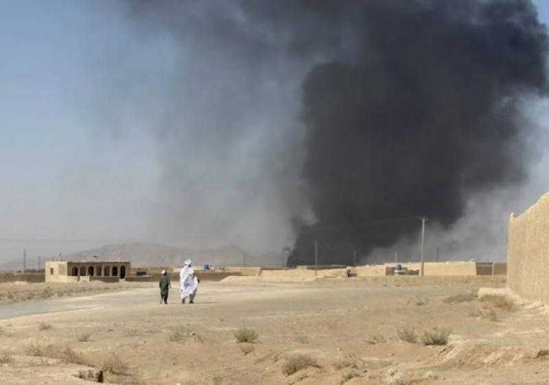 حق مشروع لن نتنازل عنه.. أفغانستان تتعهد بالرد على الضربات الباكستانية