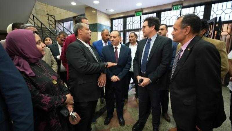 مسرح قصر ثقافة أسيوط في ثوب جديد