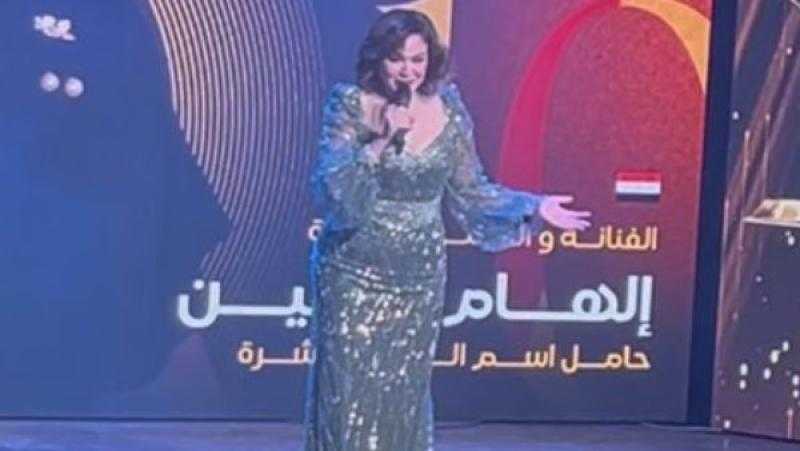 إلهام شاهين تُكرم في الدورة العاشرة لمهرجان شرم الشيخ الدولي للمسرح الشبابي