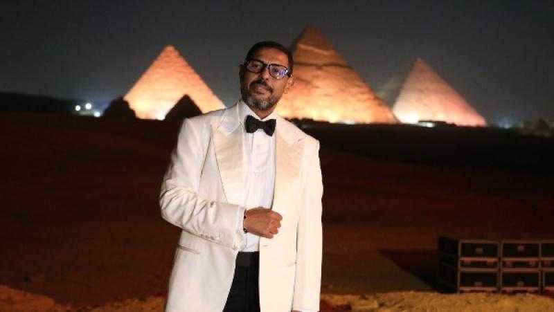 مايسترو هاني فرحات يقود الأوركسترا الملكي البريطاني في حفل استثنائي تحت أهرامات الجيزة