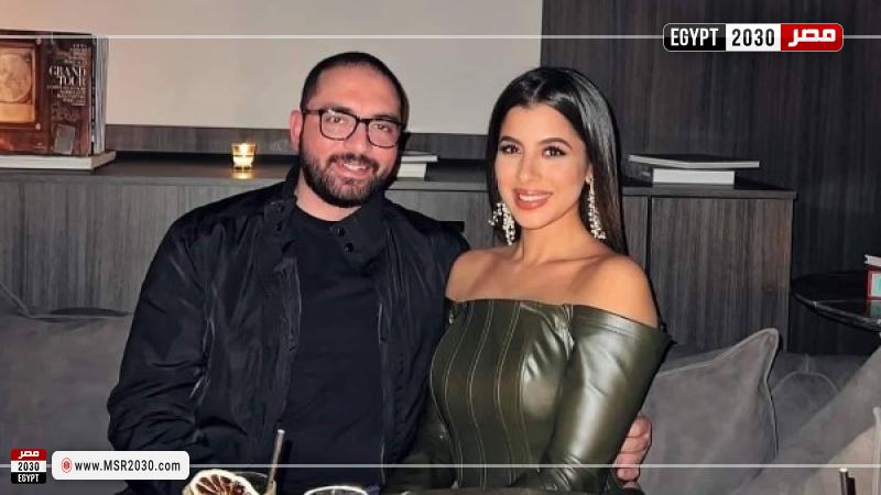 أحمد ثروت وزوجته