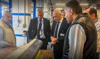 رئيس مصر للطيران يتفقد مواقع العمل بشركة «الصيانة... رئيس مصر للطيران يتفقد مواقع العمل بشركة «الصيانة والأعمال الفنية»