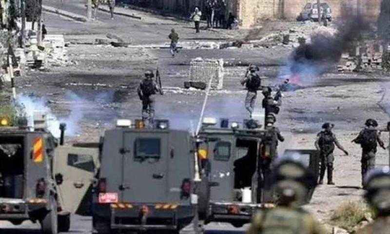 محافظ طوباس: قوات الاحتلال أغلقت مداخل المدن بالسواتر الترابية وتستخدم الأباتشي