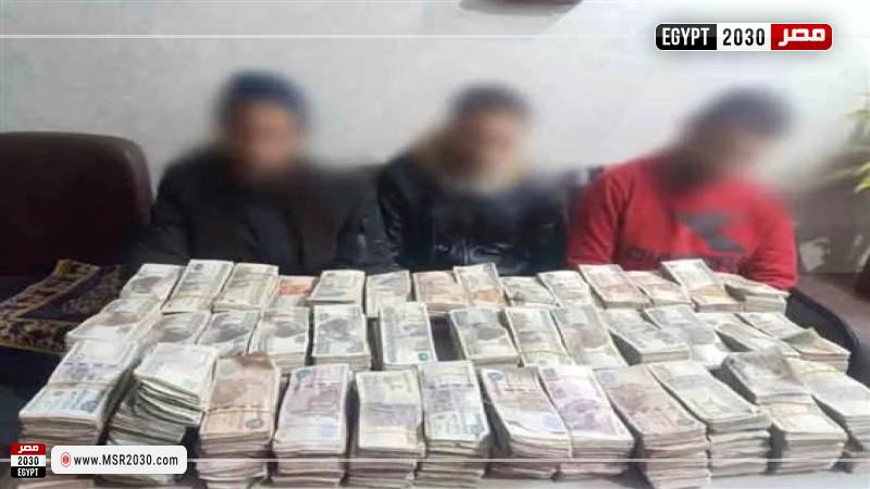 المتهمين بغسل أموال 