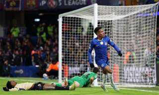 سبب استبعاد برشلونة وريال مدريد من التعاقد مع ويليان إستيفاو