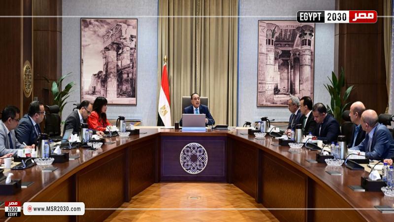 الدكتور مصطفى مدبولي رئيس مجلس الوزراء خلال الاجتماع